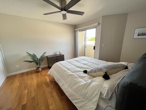 2 quartos, ferros/tábuas de passar roupa, Wi-Fi, roupa de cama