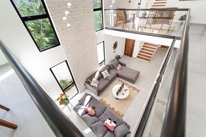 Smart TV, ping pong, books