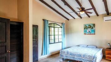 3 habitaciones, wifi gratis y ropa de cama