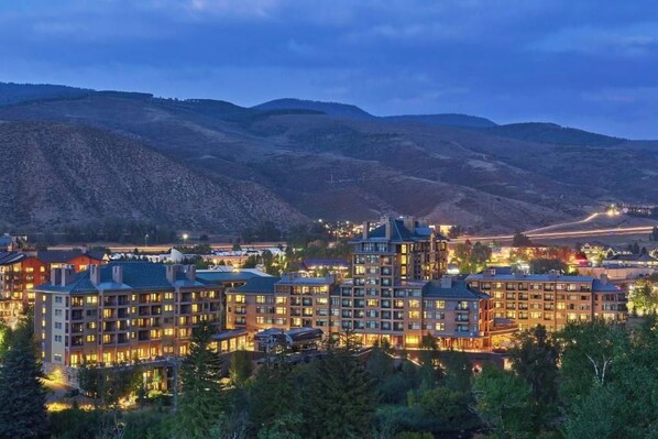 Exterior - World Class Skiing /World Class Resort- Westin Riverfront Villas in Beaver Creek (Avon)