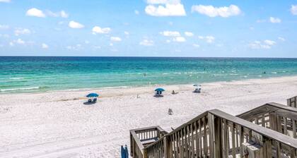 "Xanadu" - Located in the Sunseekers Beachfront Building with Deeded Beach Access