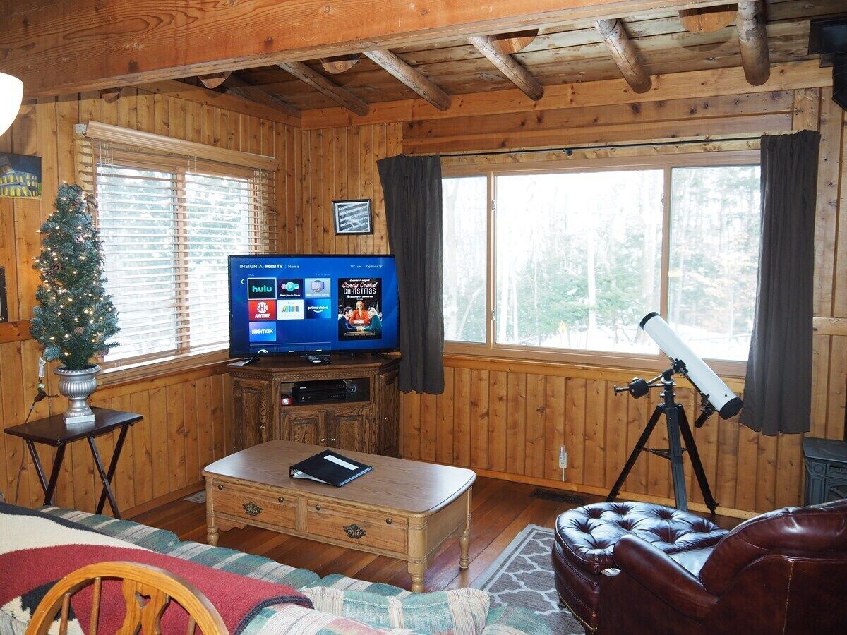 2 bedrooms, desk, free WiFi, bed sheets