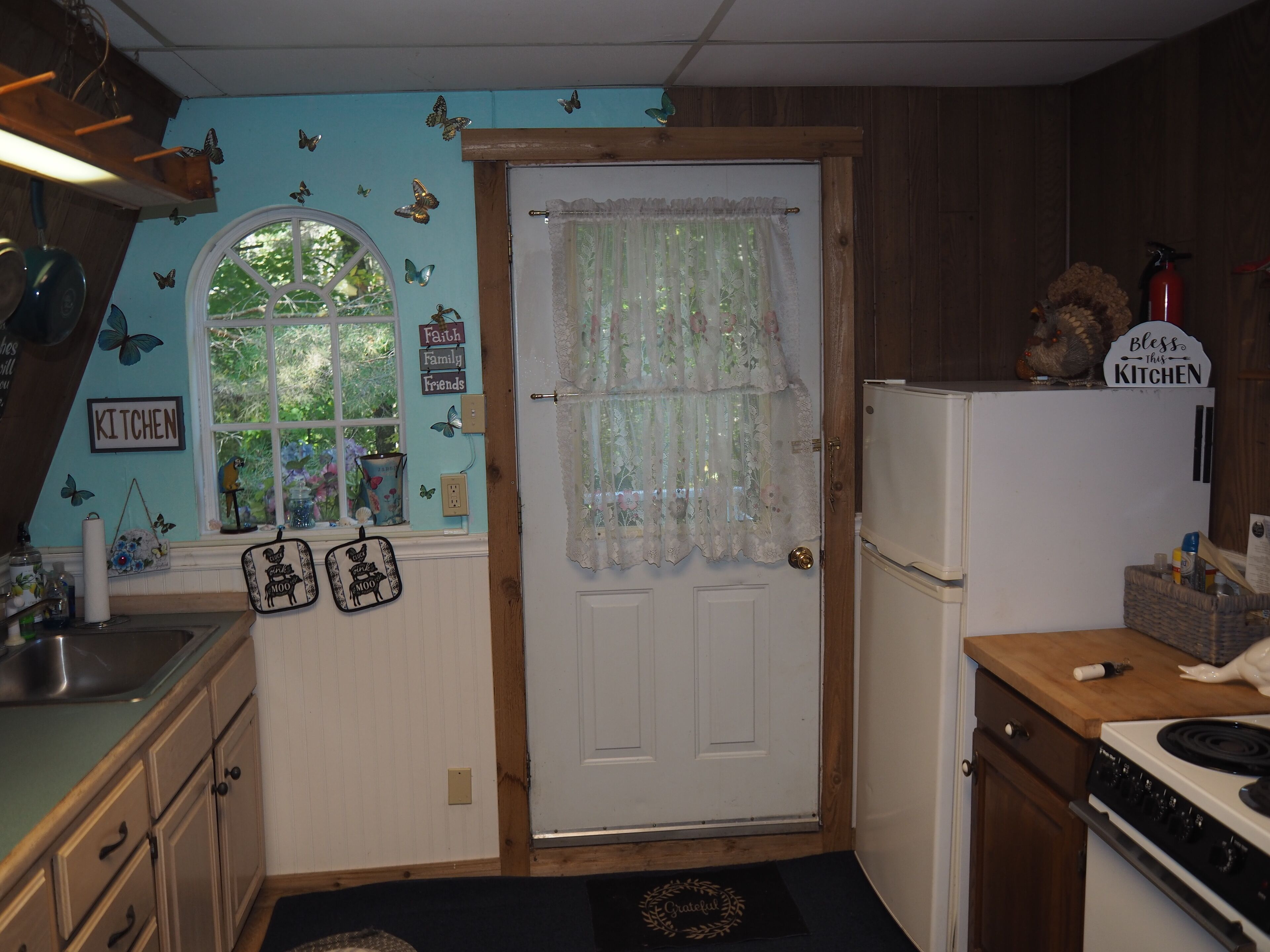 冰箱、微波炉、烤箱、炉灶