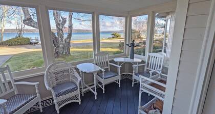 Crystal Lake Paradise - Gorgeous Lakefront Luxury!
