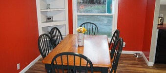 The Green Lake Getaway - Shared Lake Access!