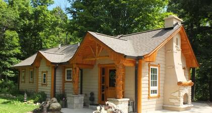La Maison Malabar - Gorgeous Luxury Cabin in a Great Location!