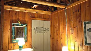 2 bedrooms, desk, free WiFi, bed sheets