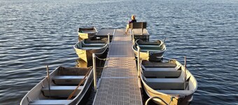 Twin Birch Resort - The Green Laker Cabin: Lakefront with Dock, Rowboat, and Kayak!