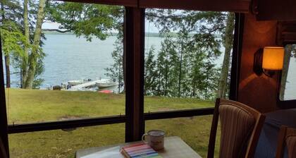 Twin Birch Resort - The Loon on the Lake - Lakefront with Dock, Kayak, and Rowboat!