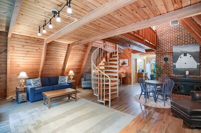 Gingerbread Chalet- Raystown- Shy Beaver