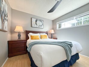 2 bedrooms, iron/ironing board, free WiFi, bed sheets - Sea View Escape (San Clemente)