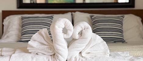 Iron/ironing board, free WiFi, bed sheets