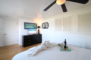 Iron/ironing board, free WiFi, bed sheets
