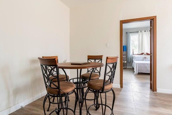 Dining - Healing in the City (Montego Bay)