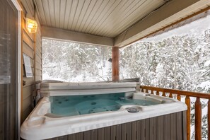 Bain à remous intérieur