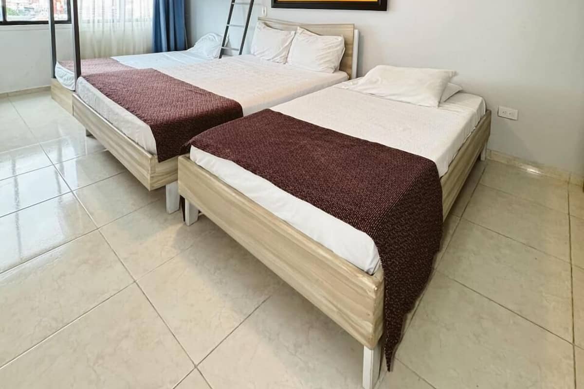 Economy Triple Room