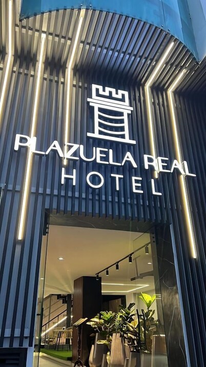 HOTEL PLAZUELA REAL