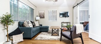 2-bedroom cottage just 7 minutes from Viejas Casino