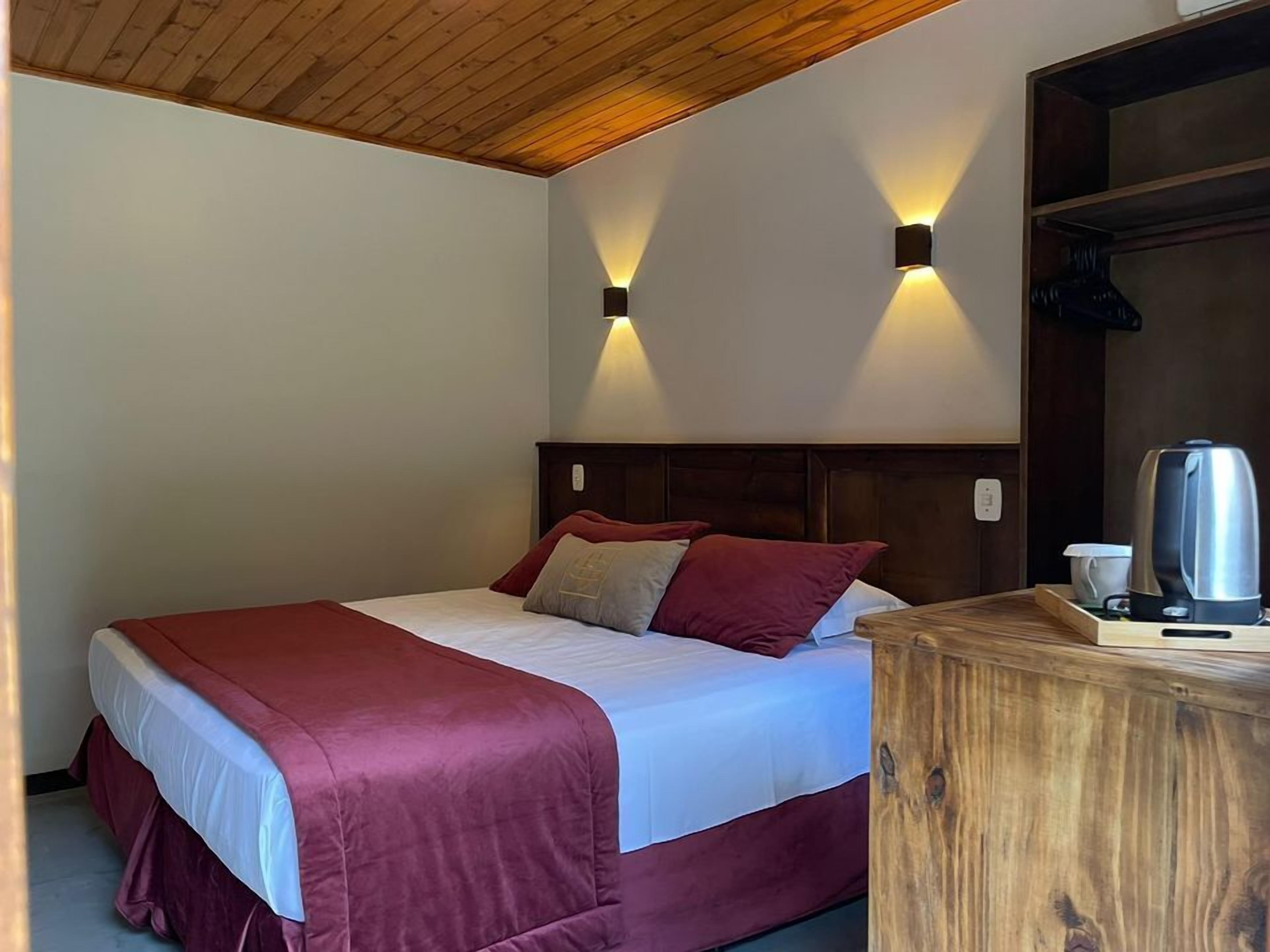 Standard Twin Room | Free WiFi, bed sheets
