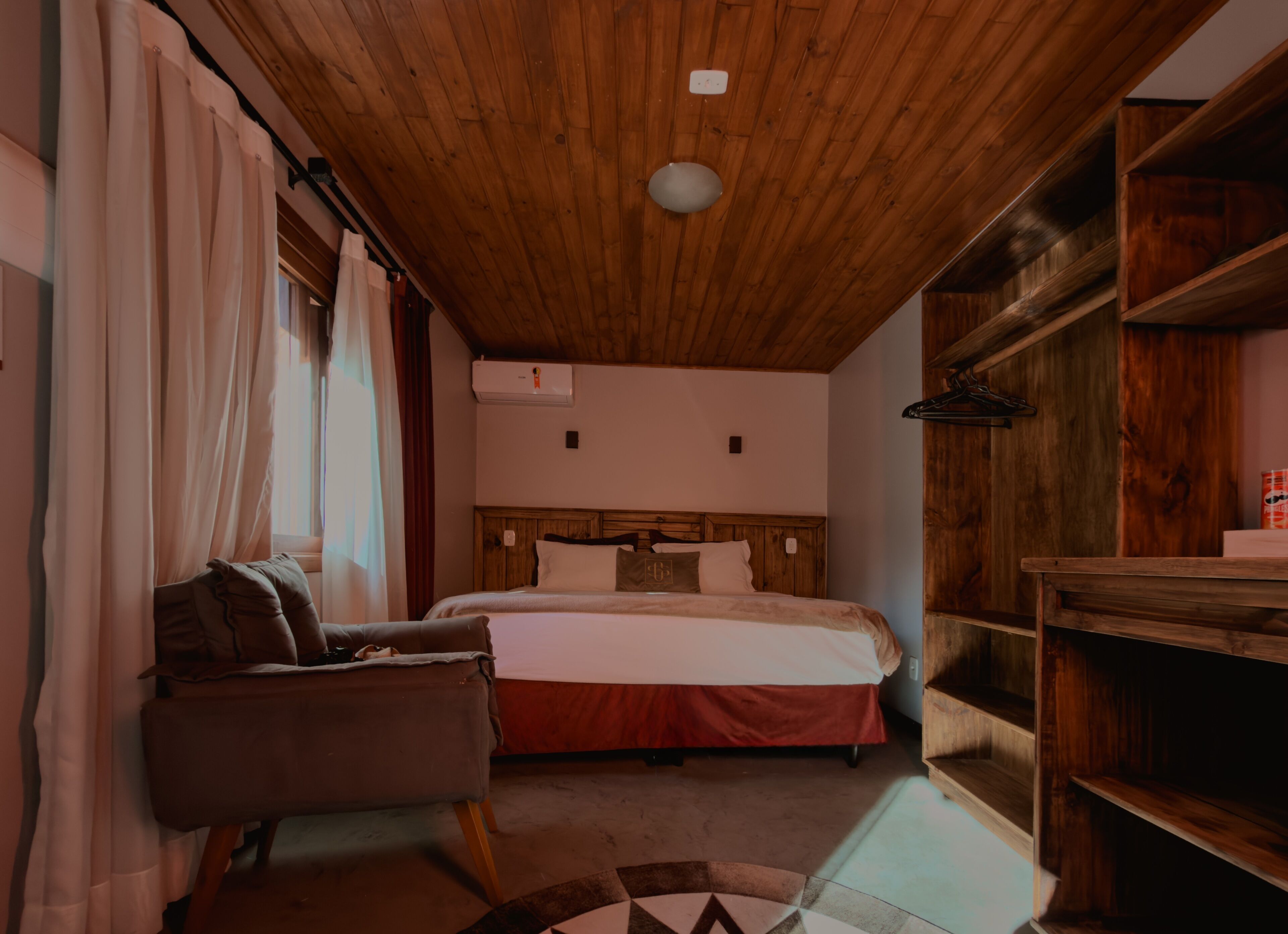 Deluxe Room | Free WiFi, bed sheets