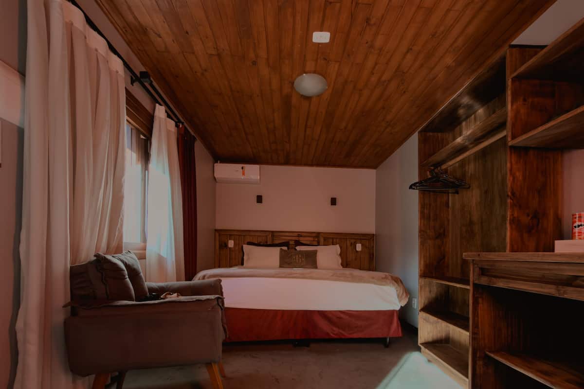 Deluxe Room | Free WiFi, bed sheets