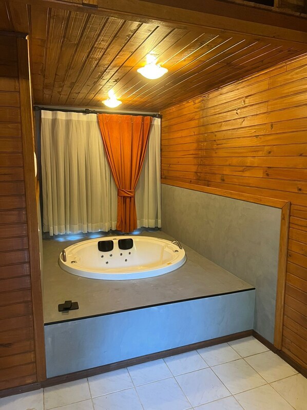 Superior Cabin | Free WiFi, bed sheets - Hotel Cabanas Glamour (Gramado)