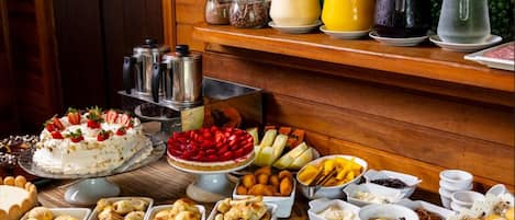 Desayuno a la carta incluido todos los días