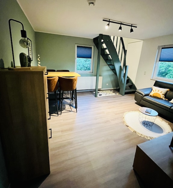 Moderne Maisonette Ferienwohnung Für 6p Mit Toller Aussicht In Mitten Der Natur - Brotterode-Trusetal