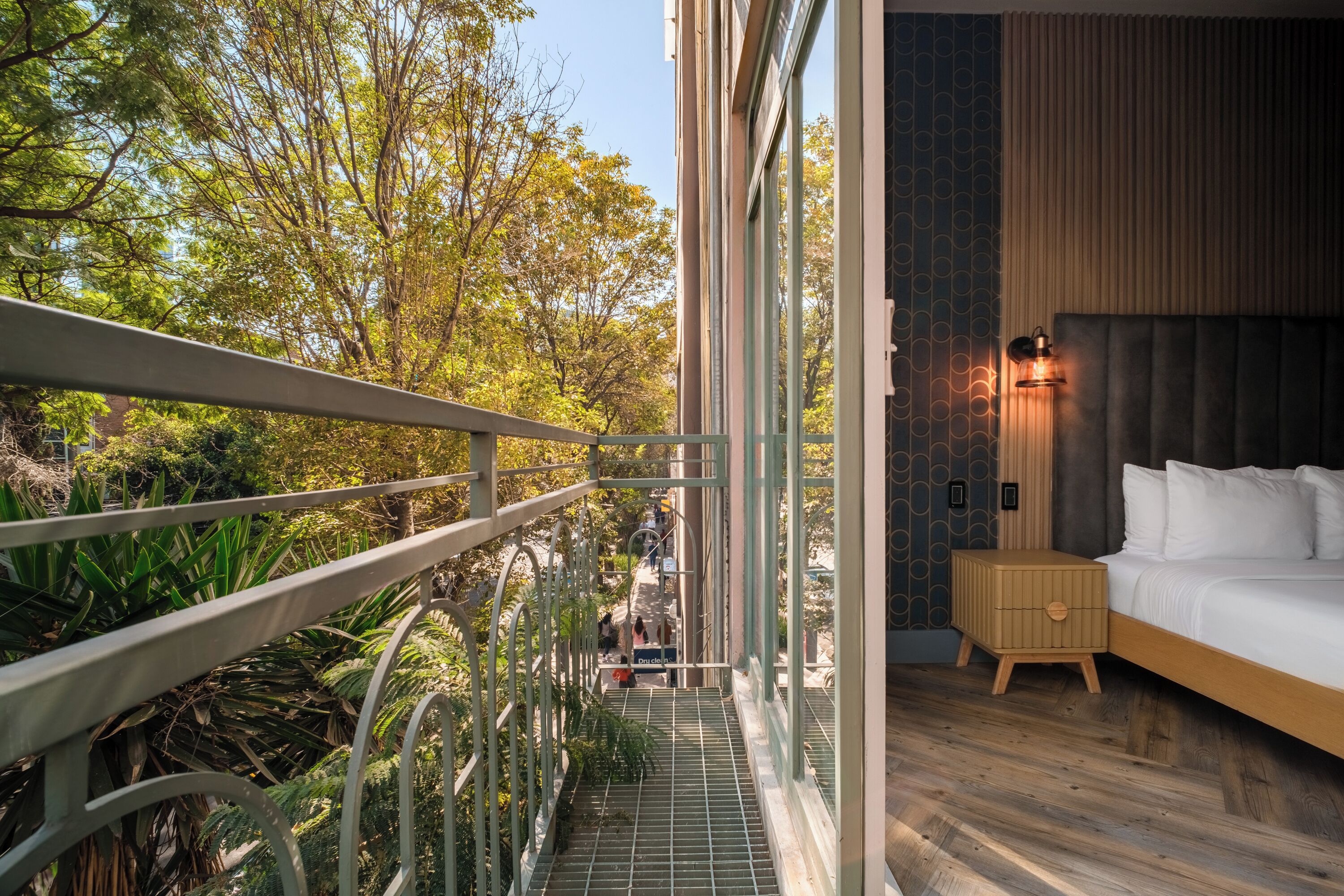 Habitación estándar | Caja de seguridad en la habitación y cortinas blackout 