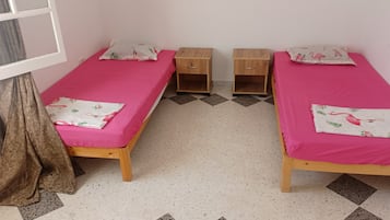 2 間睡房、床單