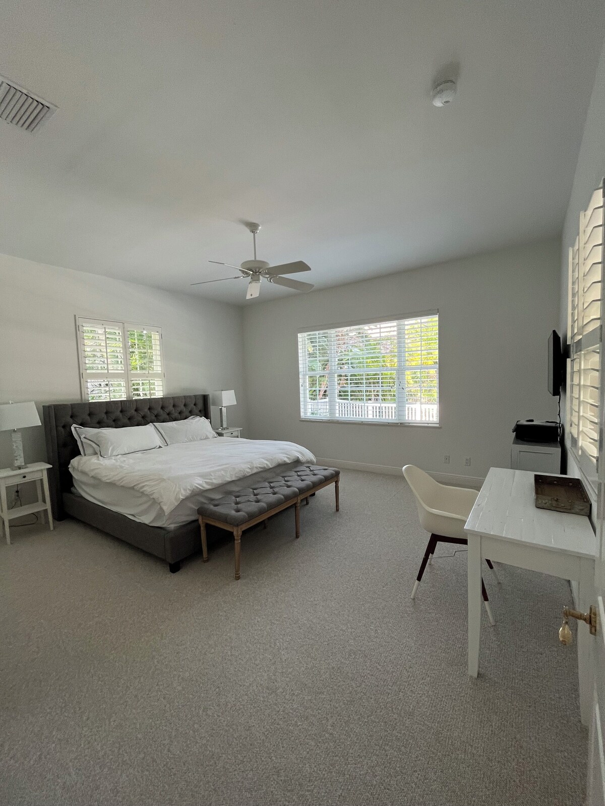 Photo 13 of New on VRBO
House in the heart of Olde Naples. Walk to beach, 5 Ave and Cambier!