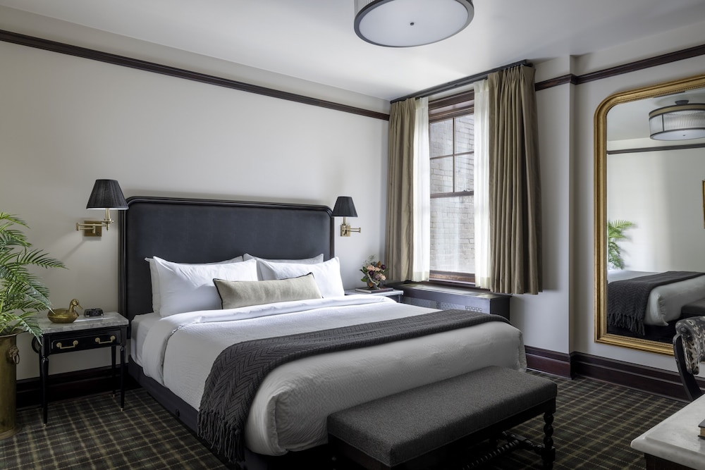 The Avery Hotel by null