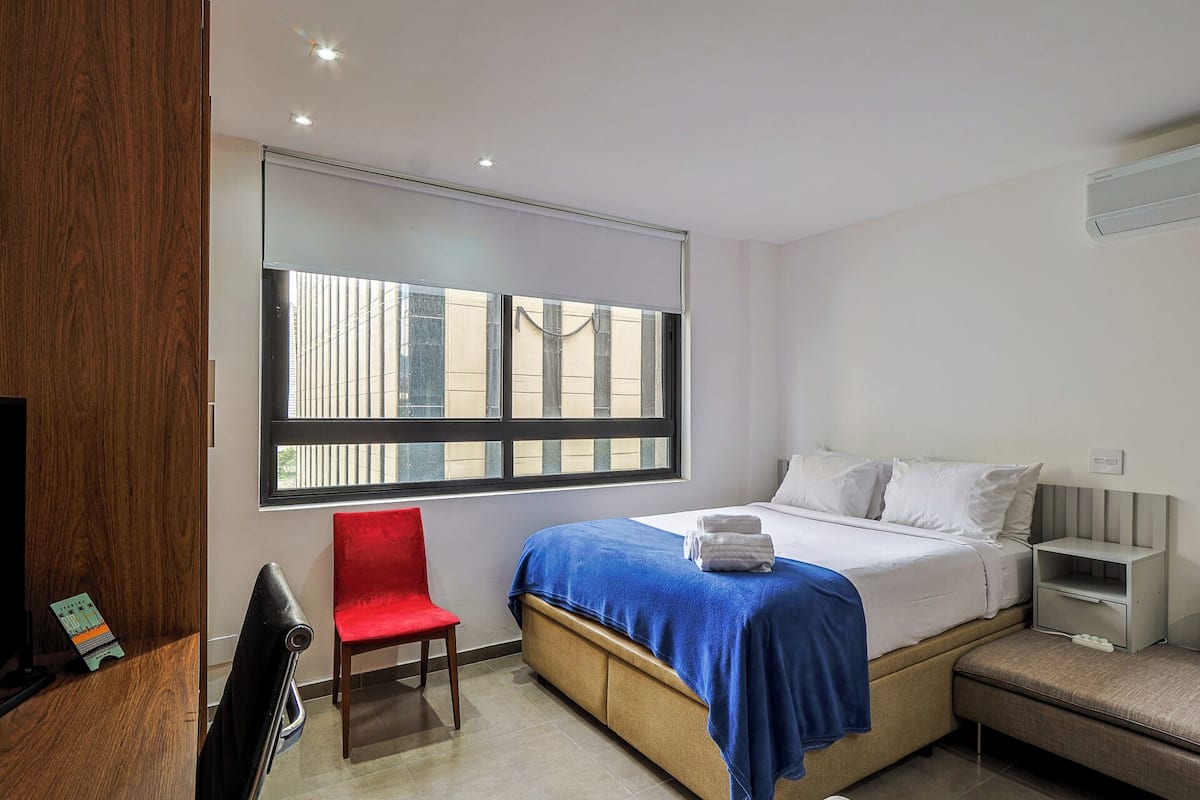 Standard Studio (583636) | 1 bedroom, desk, laptop workspace, free WiFi