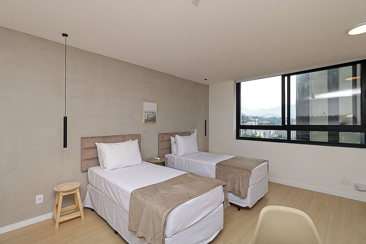 1 bedroom, desk, laptop workspace, free WiFi