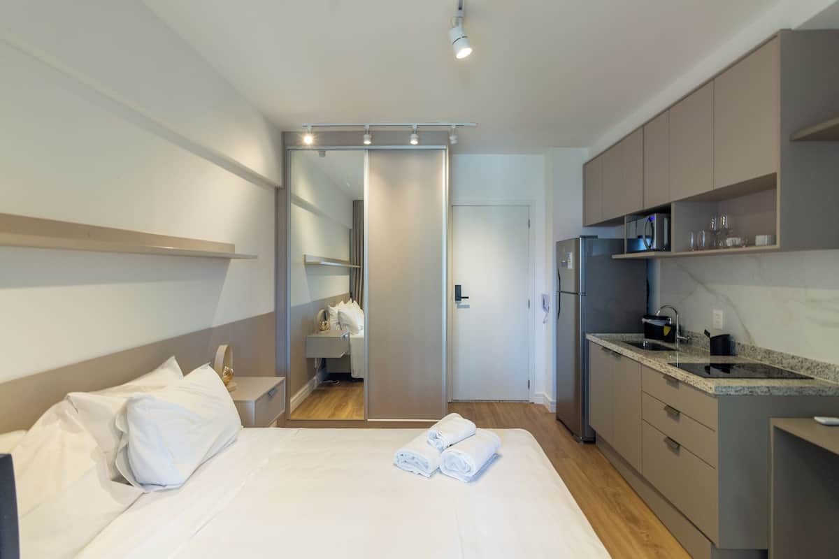 Standard Studio (553602) | 1 bedroom, desk, laptop workspace, free WiFi