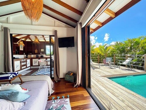 TI SURF LODGE  bungalow indépendant, piscine privée pour 2 personnes, Le Diamant