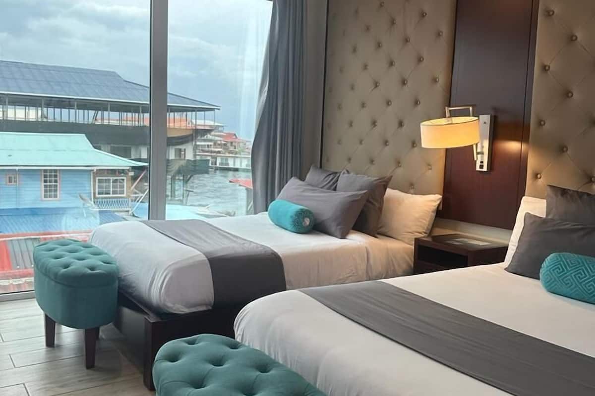 Standard Double Room | Bathroom | Hair dryer, towels, soap, shampoo