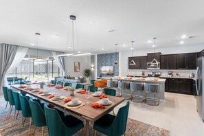 Dining - 4457 Kaipo Road (Davenport)