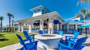 Outdoor dining - 4457 Kaipo Road (Davenport)
