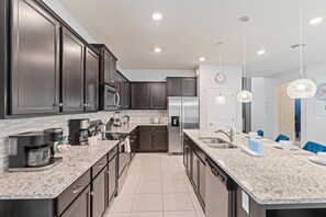 Property amenity - 2021 Lelani Circle (Davenport)