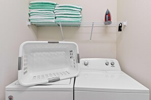 Property amenity - 2021 Lelani Circle (Davenport)