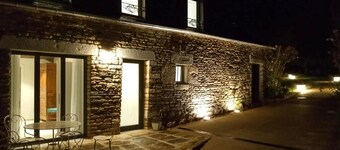 Amazing home in LANOUEE with WiFi