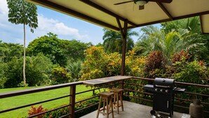 Outdoor dining - Modern villa with stunning jungle views (Provincia de Puntarenas)