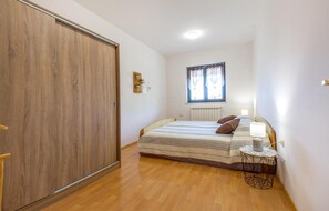 2 chambres, Wi-Fi gratuit, draps fournis