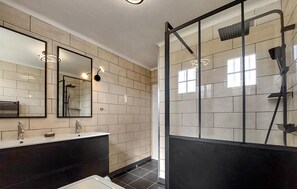 Badewanne, Haartrockner