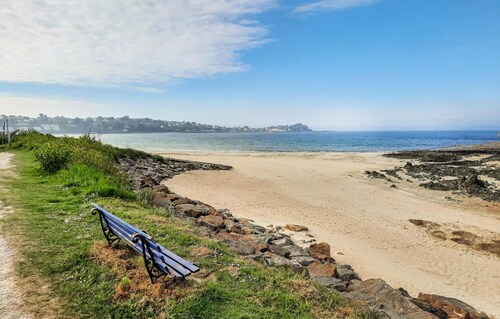 Nice home in Morlaix with WiFi