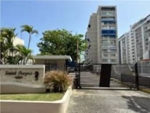 Enceinte de lâhĂ©bergement