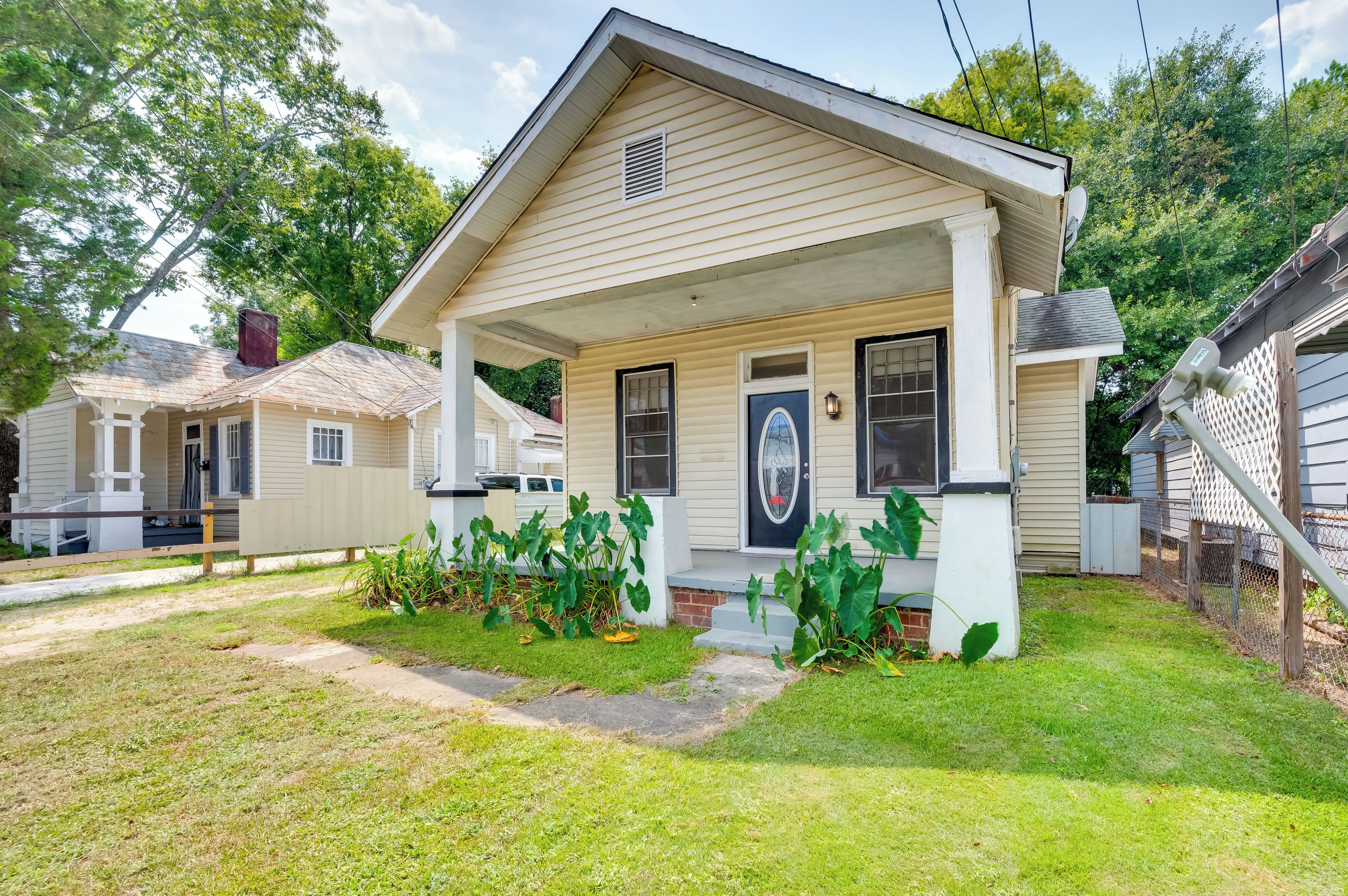 Quaint Columbus Getaway w/ Patio & Large Yard!