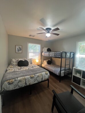 2 bedrooms, desk, iron/ironing board, travel cot