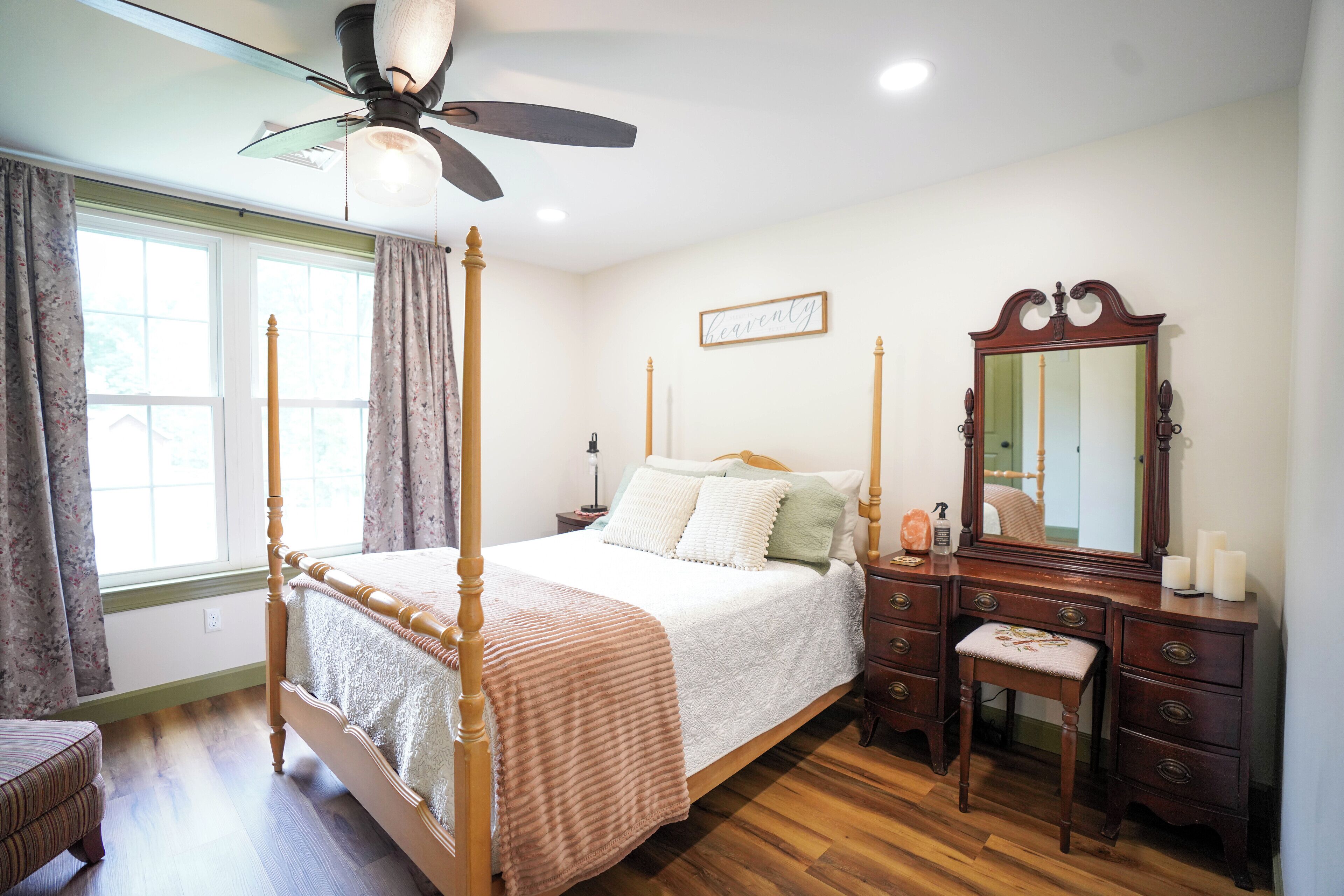 Deluxe Penthouse | Premium bedding, individually decorated, individually furnished